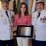 Secretária de Educação de Itapema recebe Medalha Ordem do Mérito Internacional