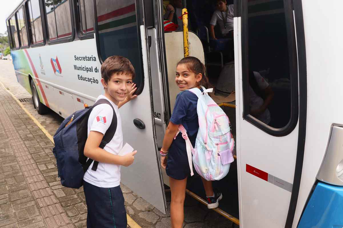 PORTO BELO - Porto Belo mantém transporte escolar seguro e gratuito com ampliação de linha