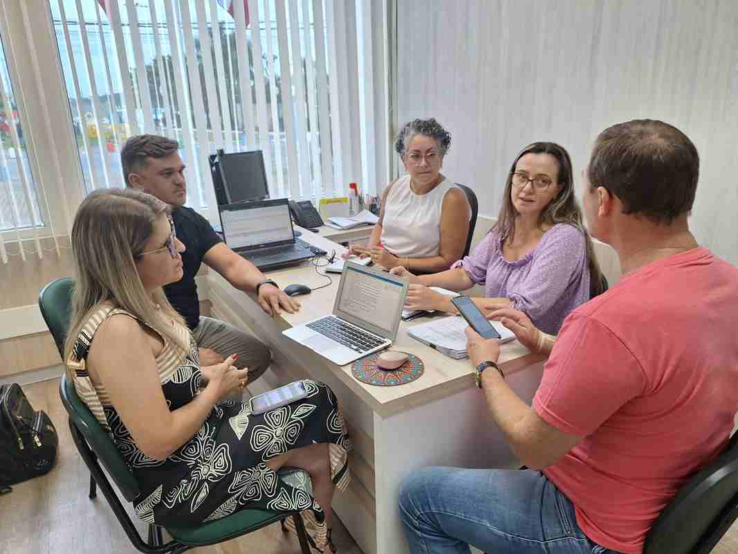 PORTO BELO - Plano de cargos e salário da Prefeitura de Porto Belo chega na fase de finalização