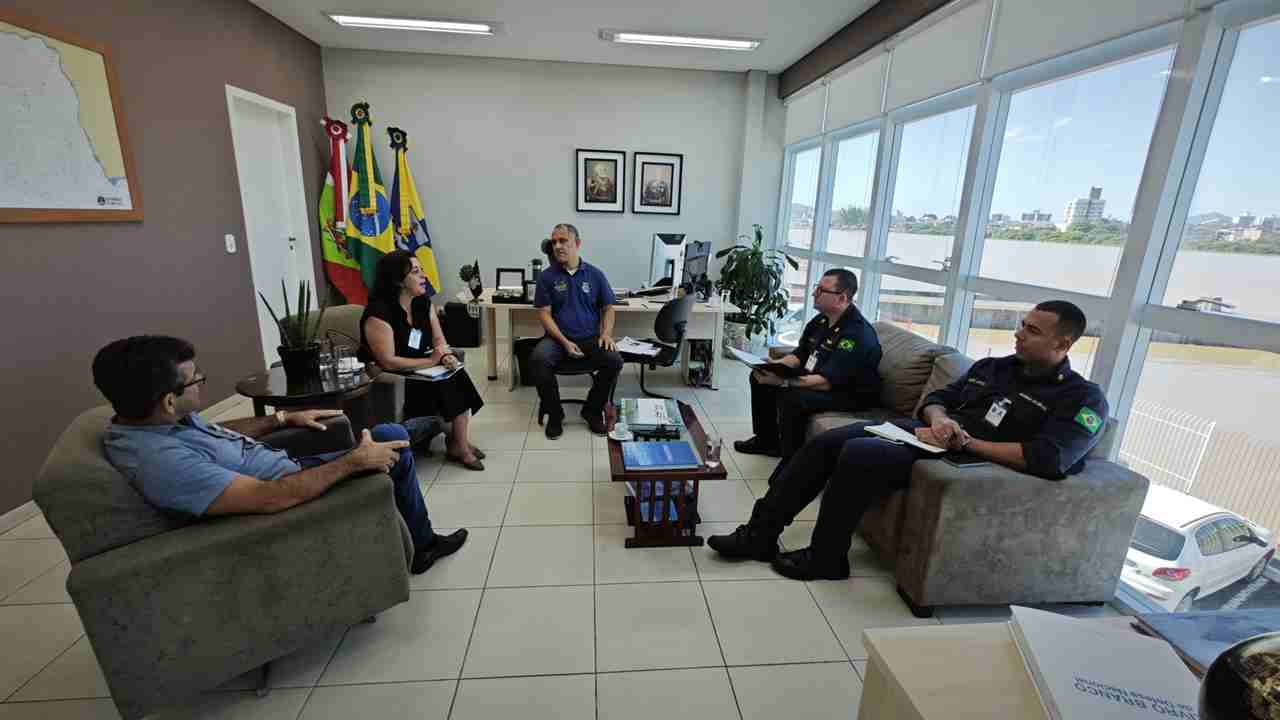 PORTO BELO - Porto Belo entrega últimos documentos para obter a aprovação da Marinha em dois importantes projetos