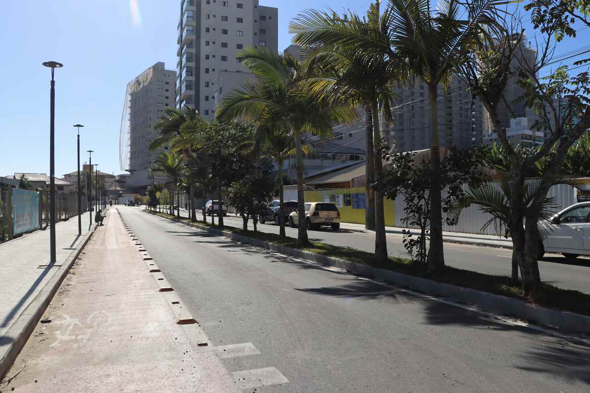 PORTO BELO - Porto Belo finaliza obras de requalificação da Avenida Dorvalino Voltolini