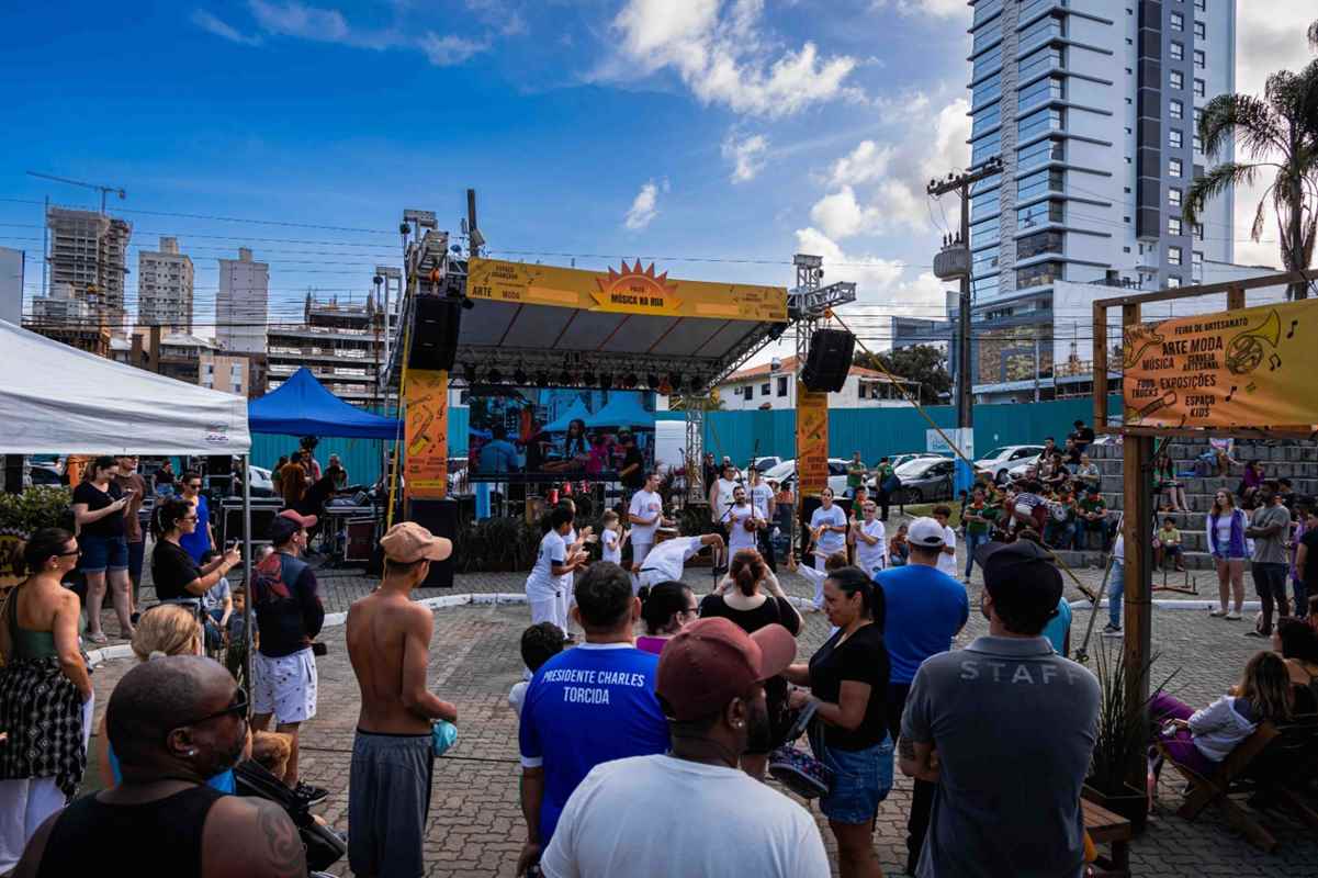 Domingo tem mais uma edição do Som&Sol - Música na Rua em Itapema