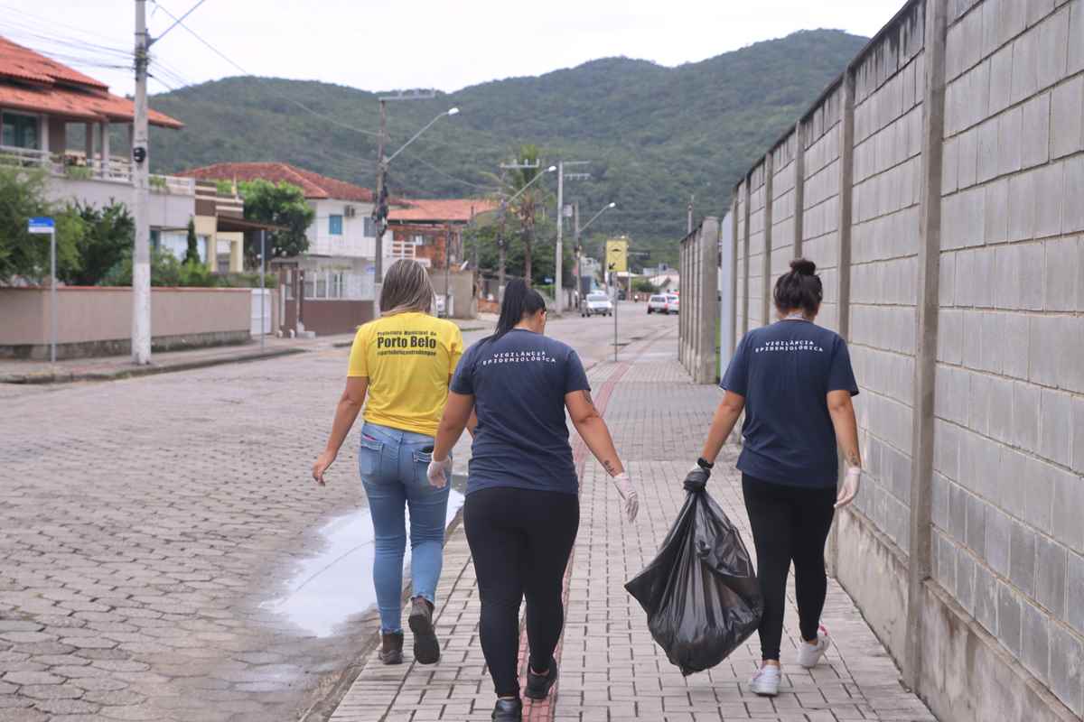 PORTO BELO - Porto Belo reforça fiscalização em residências para evitar focos do mosquito Aedes Aegypti