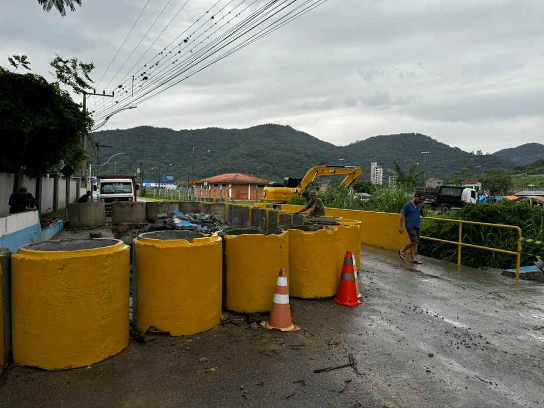 Ponte da Rua 708 no Bairro Várzea é liberada para veículos leves e ambulâncias