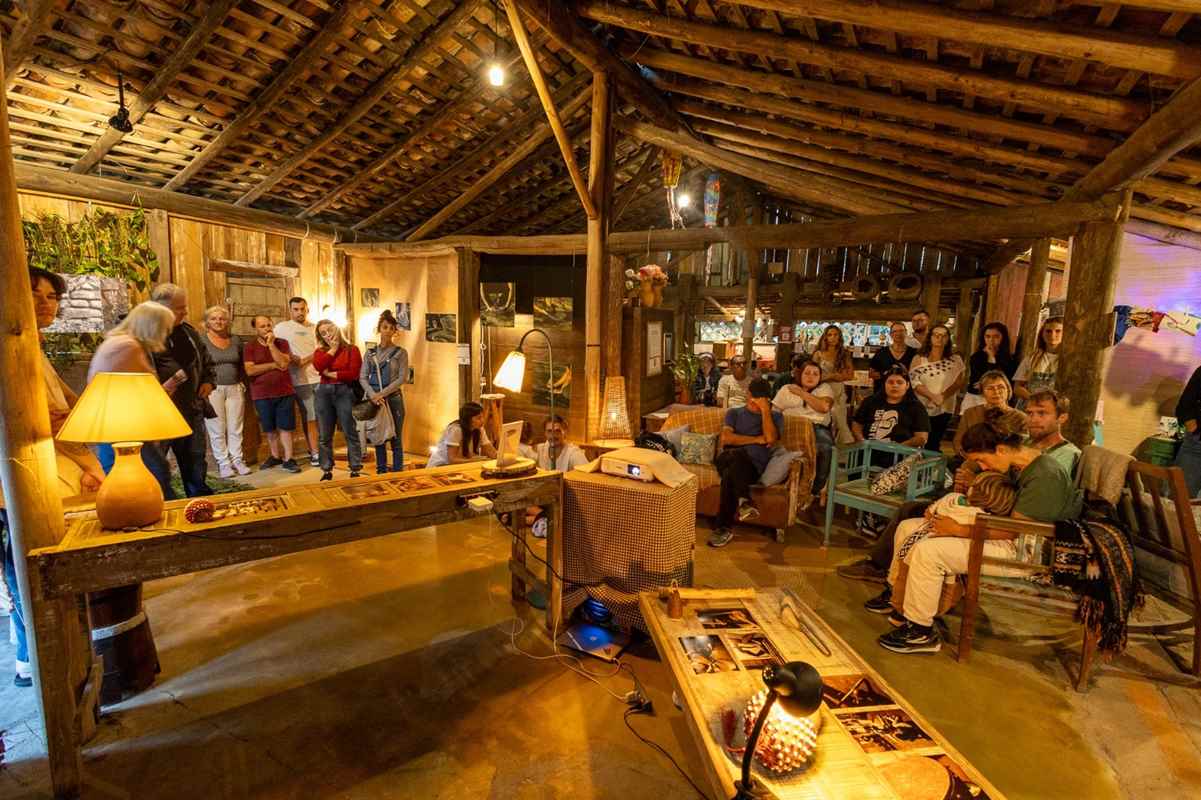 BOMBINHAS - Curso gratuito de fotografia documental em Bombinhas está com inscrições abertas - Fotos Clarissa Herrig
