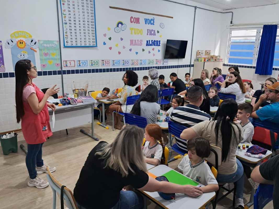 Famílias participam de atividades nas escolas da Rede Municipal de Ensino em Itapema