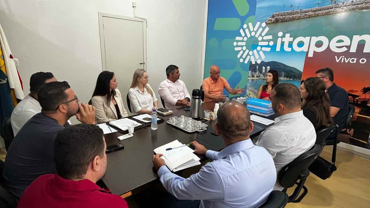 Reunião entre Procuradoria e diretores do Hospital Santo Antônio discute qualidade e transparência na gestão do serviço
