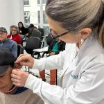 Entrega de aparelhos auditivos beneficia 71 pacientes pelo SUS em Itapema