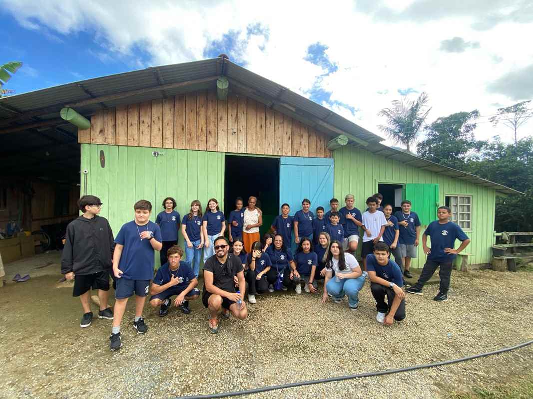 PORTO BELO - Alunos de Porto Belo realizam projeto de valorização a comunidade quilombola