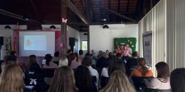 Conferência Municipal da Mulher define propostas e elege delegadas em Porto Belo