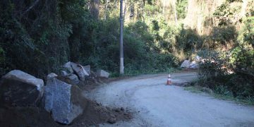 Governo de Porto Belo inicia obra de contenção no bairro Araçá