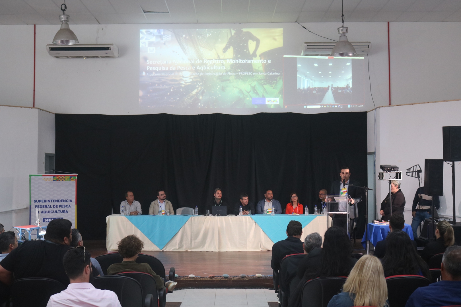 Porto Belo sedia encontro estadual sobre pesca e firma adesão ao programa Propesc