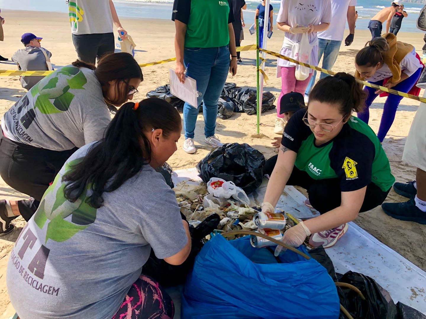 FAACI realiza mutirão no Dia Mundial de Limpeza de Praia neste sábado (13/09) em Itapema