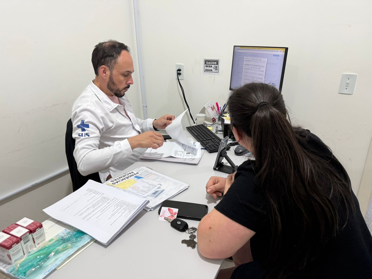 Dia D mobiliza UBS de Itapema com vacinação e ações do Outubro Rosa