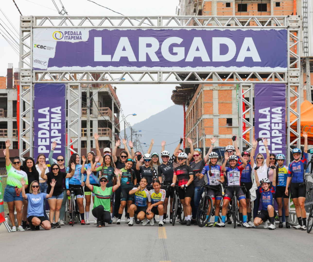 GP Outubro Rosa une esporte e solidariedade em Itapema; Maria Duwe e Guilherme Mafra são os campeões