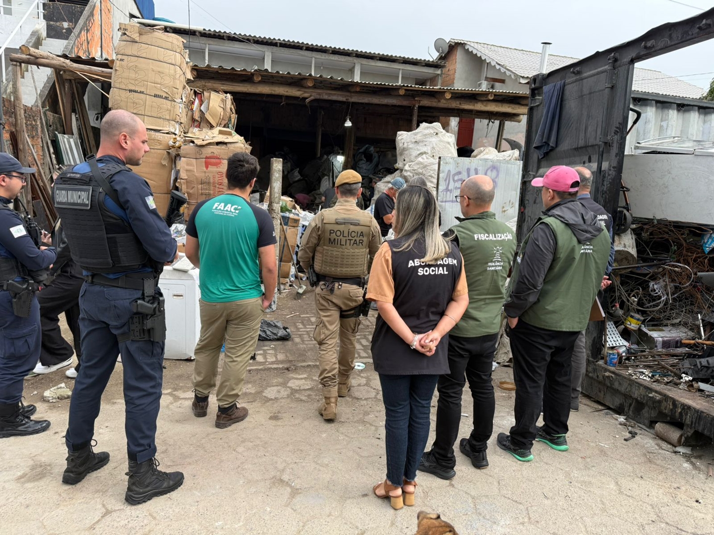 Operação integrada fiscaliza receptadores de reciclados em Itapema