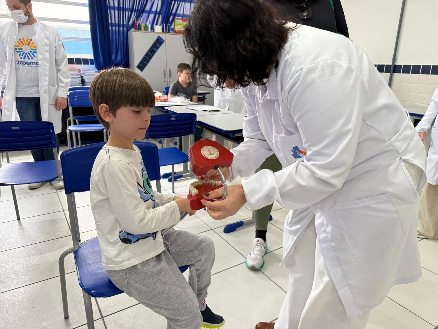 Prefeitura Mais Perto realiza maior edição do programa na Meia Praia