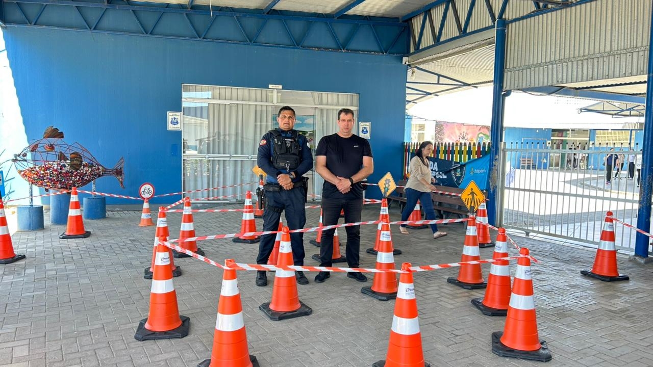 Aprender brincando: alunos recebem orientações sobre trânsito seguro