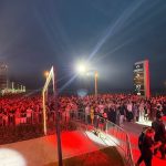 Cerca de 10 mil pessoas prestigiam inauguração do Píer Oporto, em Itapema