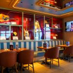 Hard Rock Cafe Itapema, primeira unidade da marca “dentro da água” abriu ao público nesta segunda-feira