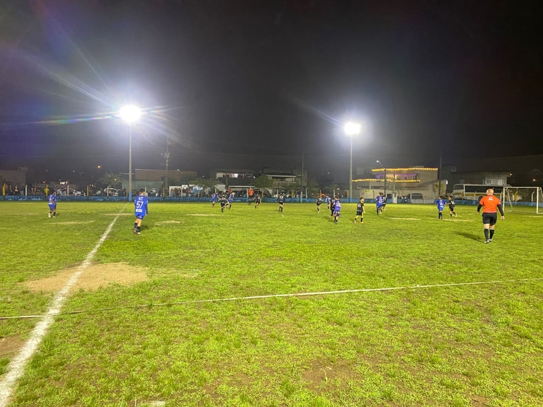 Itapema abre a Primeira Copa Base de Futebol de Campo no Terílio dos Santos