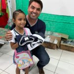 Itapema inicia entrega dos uniformes de verão para alunos da Rede Municipal