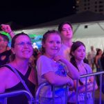 Maskavo anima quarta noite do Carnaval de Itapema na Arena Viva Verão