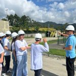 Alunos acompanham processo de tratamento de esgoto na ETE Morretes