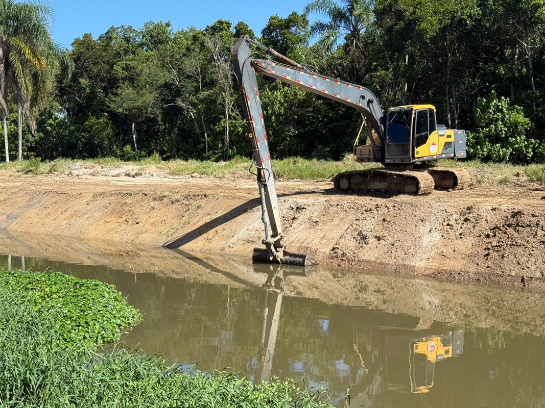 Defesa Civil amplia limpeza preventiva e avança para novos pontos da cidade