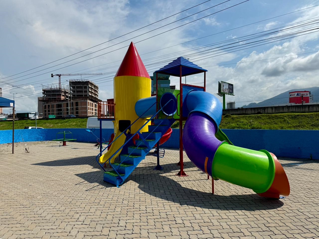 Itapema transforma praças em espaços de convivência e lazer