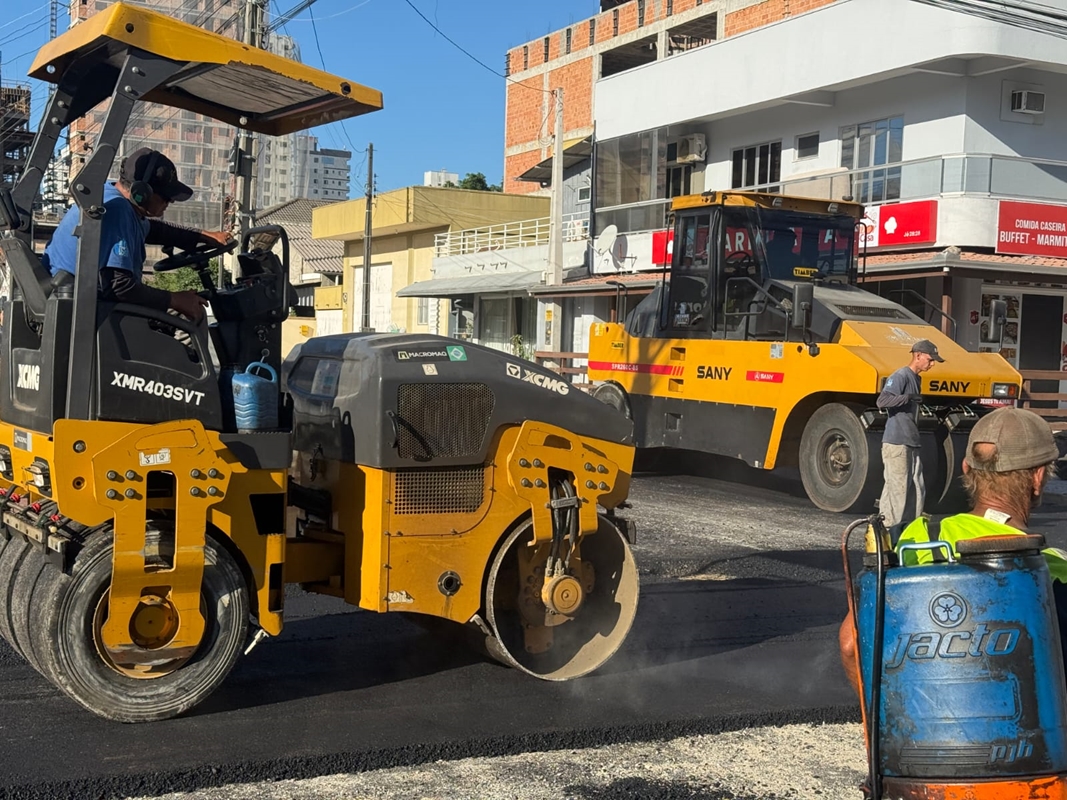 Avança Itapema: semana é marcada por pavimentações, drenagens e manutenção em diversos bairros
