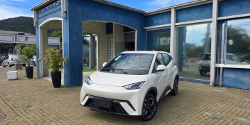 Carro que será sorteado pelo IPTU premiado chega a Porto Belo