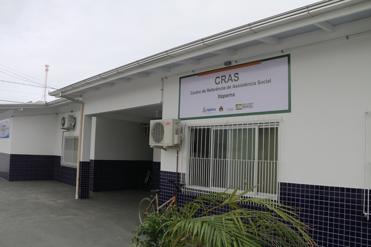 CRAS promove manhã especial na praia