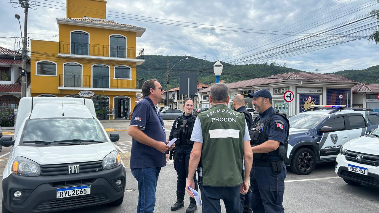 Porto Belo realiza ação em alusão ao “Dia D dos Combustíveis” e garante segurança ao consumidor