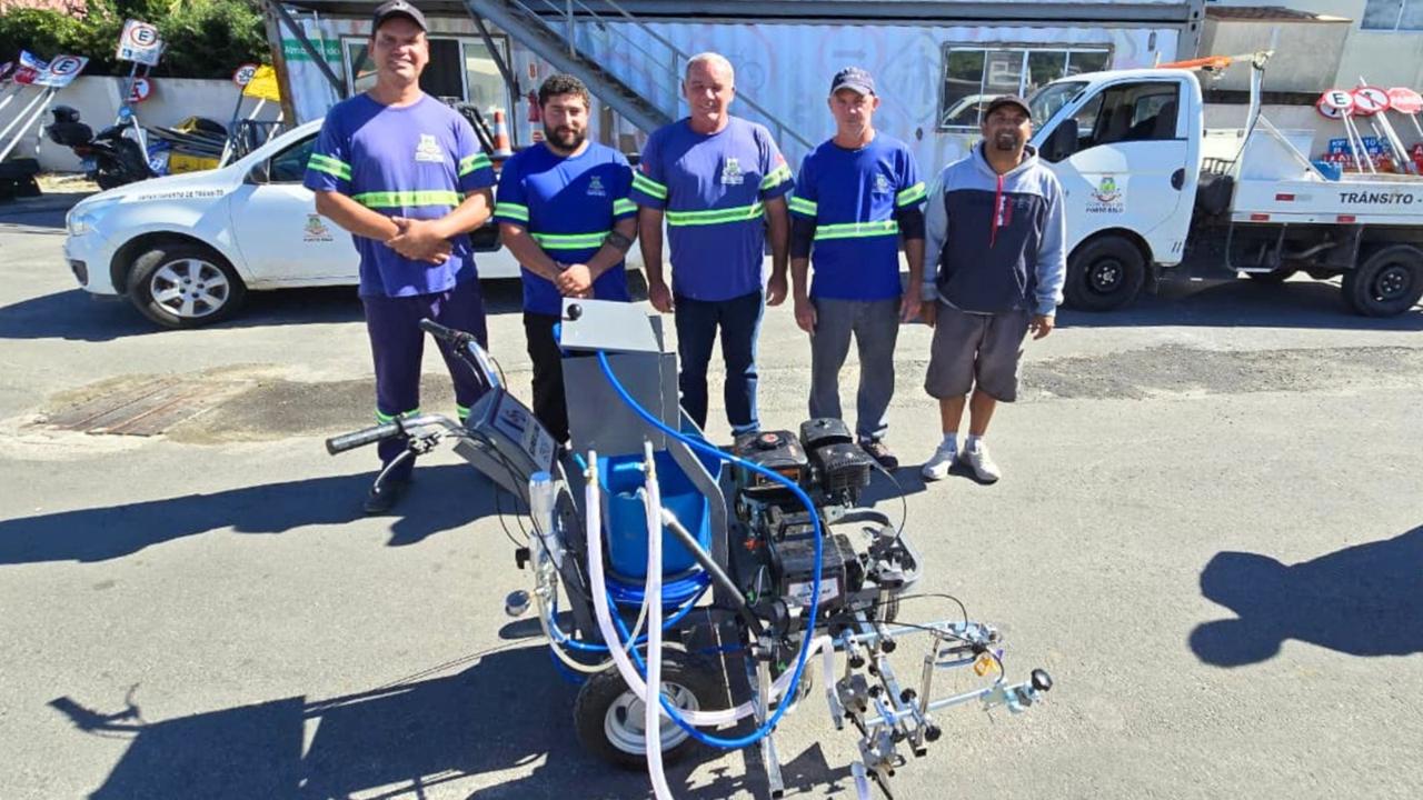 Porto Belo adquire máquina de pintura para reforçar serviços de sinalização viária