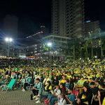 Torcida lota Praça da Paz em Itapema para estreia do Brasil na Copa do Mundo