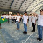 Mais de 400 jovens de Itapema e Porto Belo participam de Juramento à Bandeira