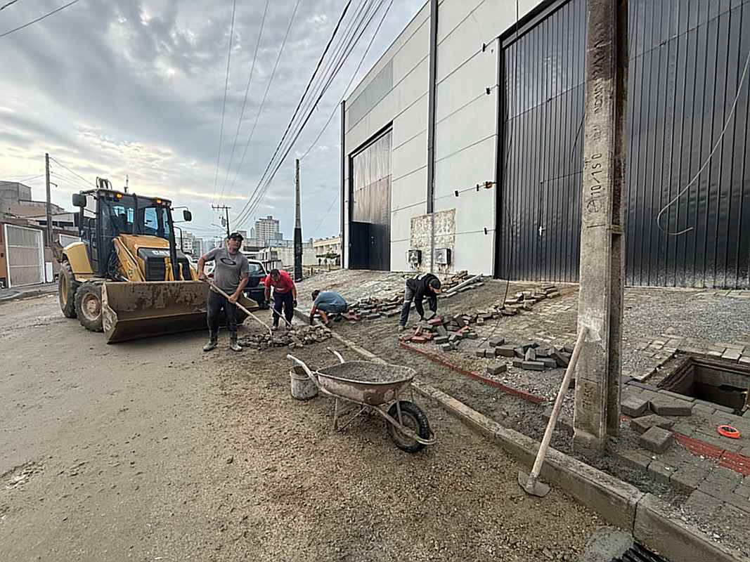 Avança Itapema chega a novas ruas com melhorias de infraestrutura