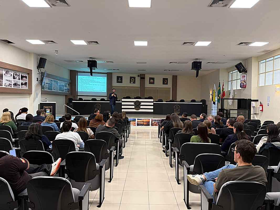 Prefeitura capacita equipes para aprimorar processos de compras e licitações