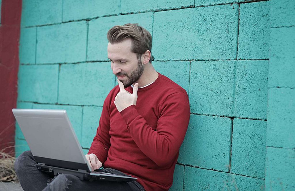 Como as apostas online acompanham a transformação digital e o crescimento tecnológico no litoral brasileiro