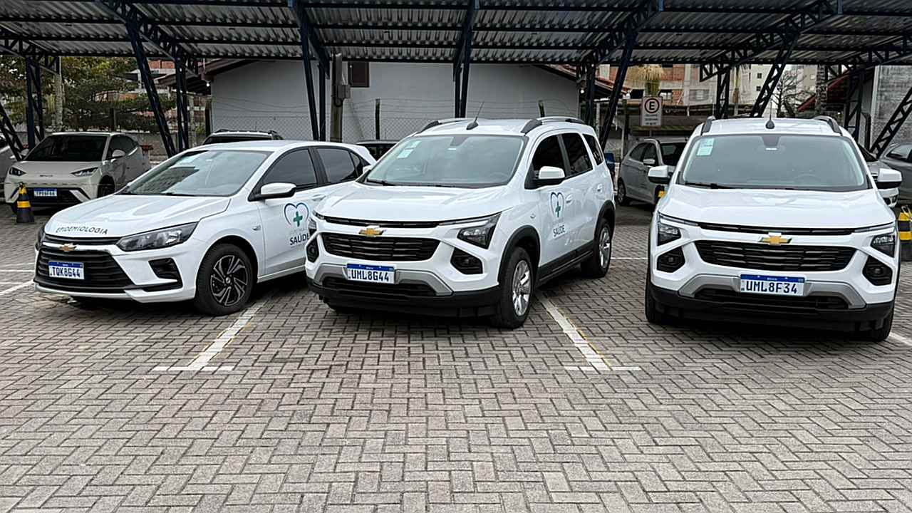 Porto Belo amplia frota da Saúde com entrega de três novos veículos