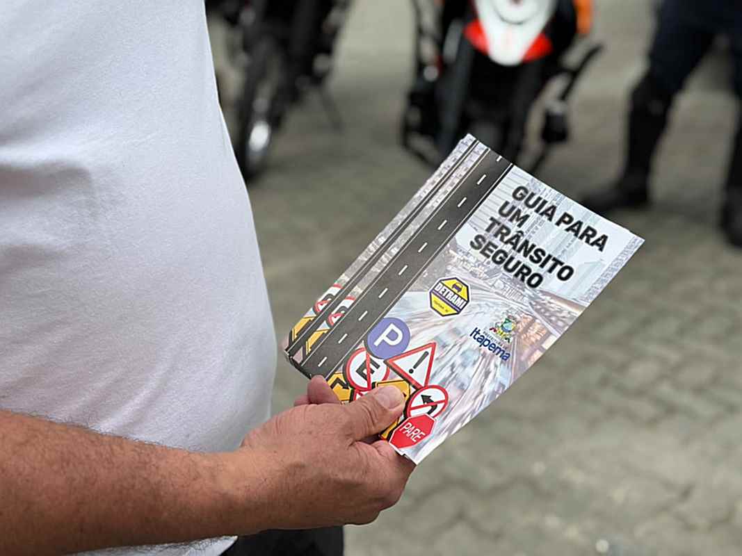 Blitz educativa na Praça da Paz reforça a prevenção de acidentes e o cuidado com a vida
