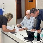 Comarca de Itapema destina mais de R$ 130 mil a projetos da Prefeitura com recursos de acordos e multas penais