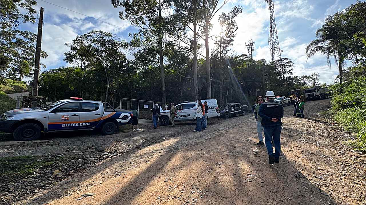 Fiscalização avança na Estrada Parque para combater construções irregulares em Porto Belo